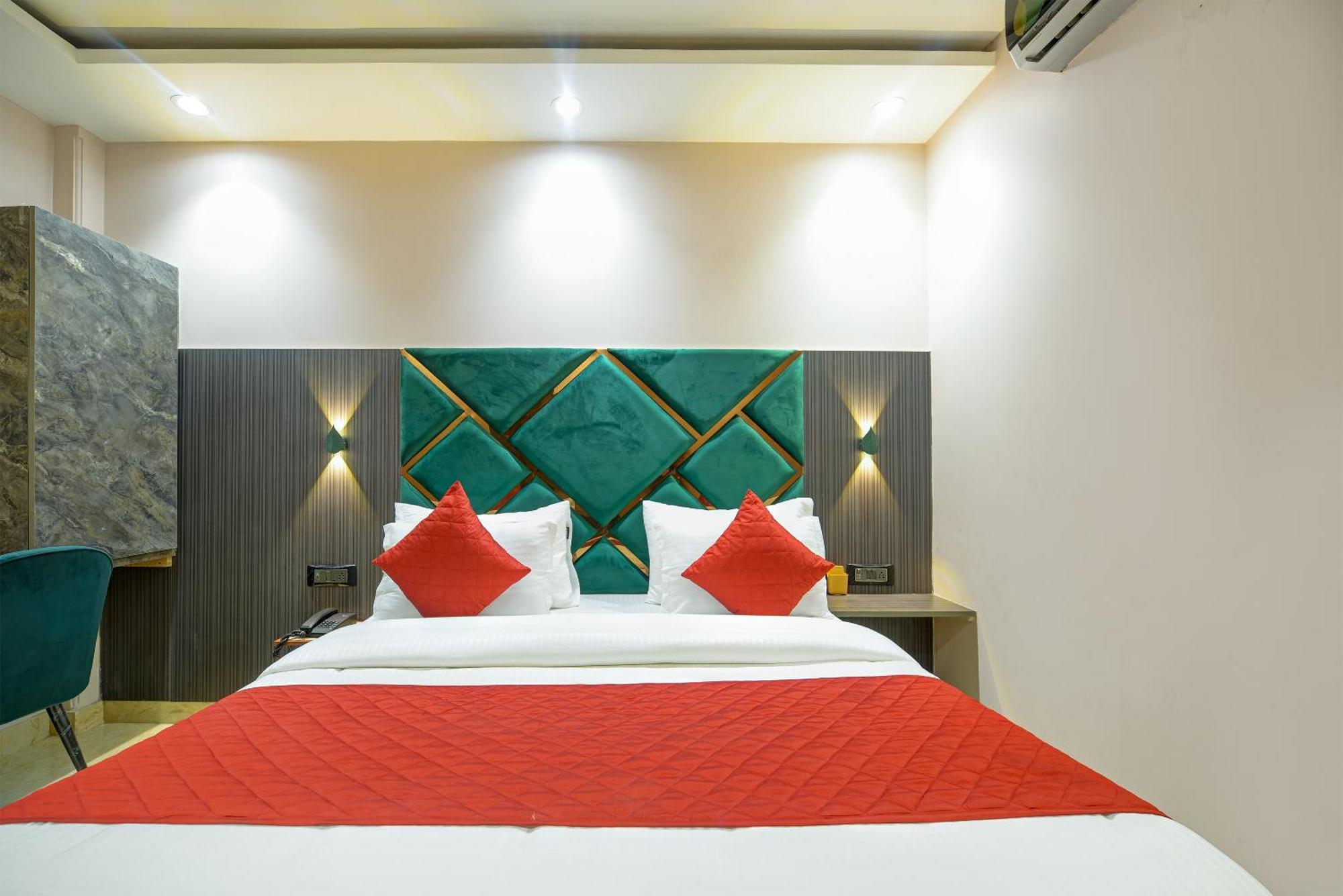 The Pearl Plaza Hotel In City Centre - Near New Delhi Railway Station Экстерьер фото